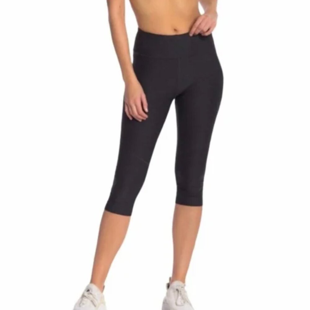 Outdoor Voices Knee Capri Crop Leggings